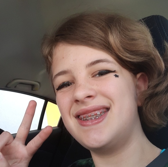 Meet your Posher, Serene - Picture 1 of 1